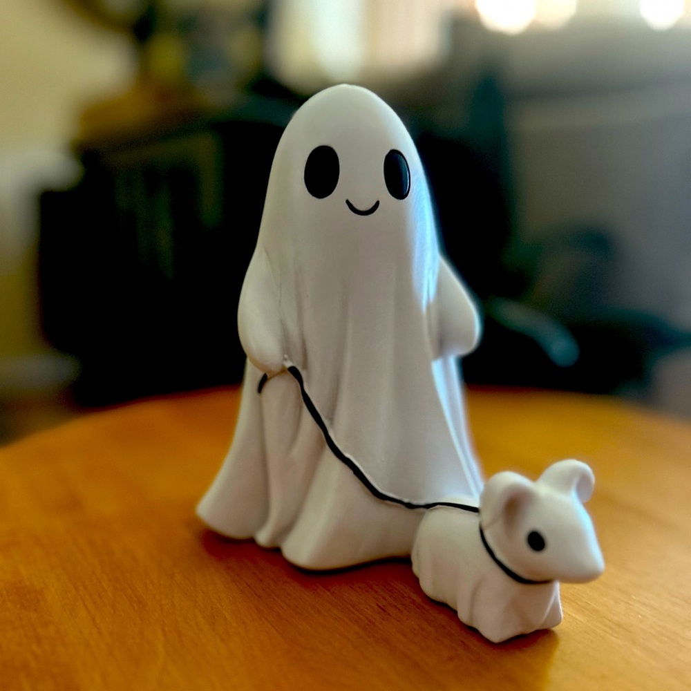 COPY - 🎃2024🎃New Ghost Walking Dog Statue